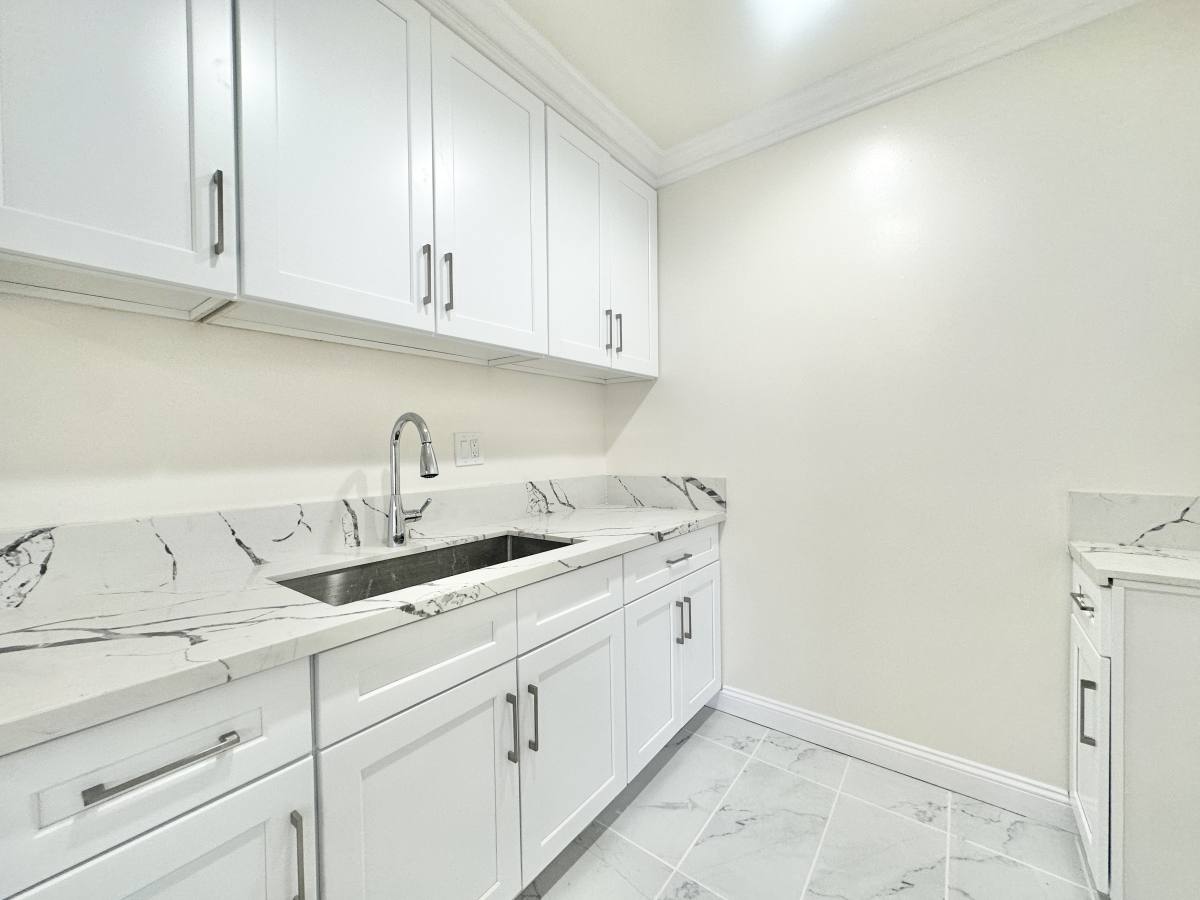 Apartment for rent at 20445 Saticoy St #34, Winnetka, CA 91306