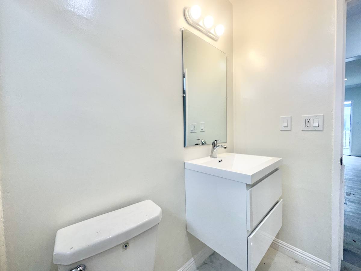 Apartment for rent at 20445 Saticoy St #34, Winnetka, CA 91306