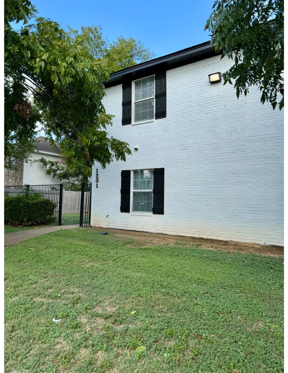 Apartment for rent at 1231 Wood Ave, Waco, TX 76706