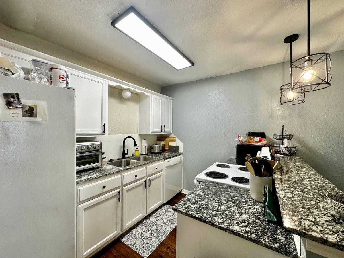 Apartment for rent at 1231 Wood Ave, Waco, TX 76706