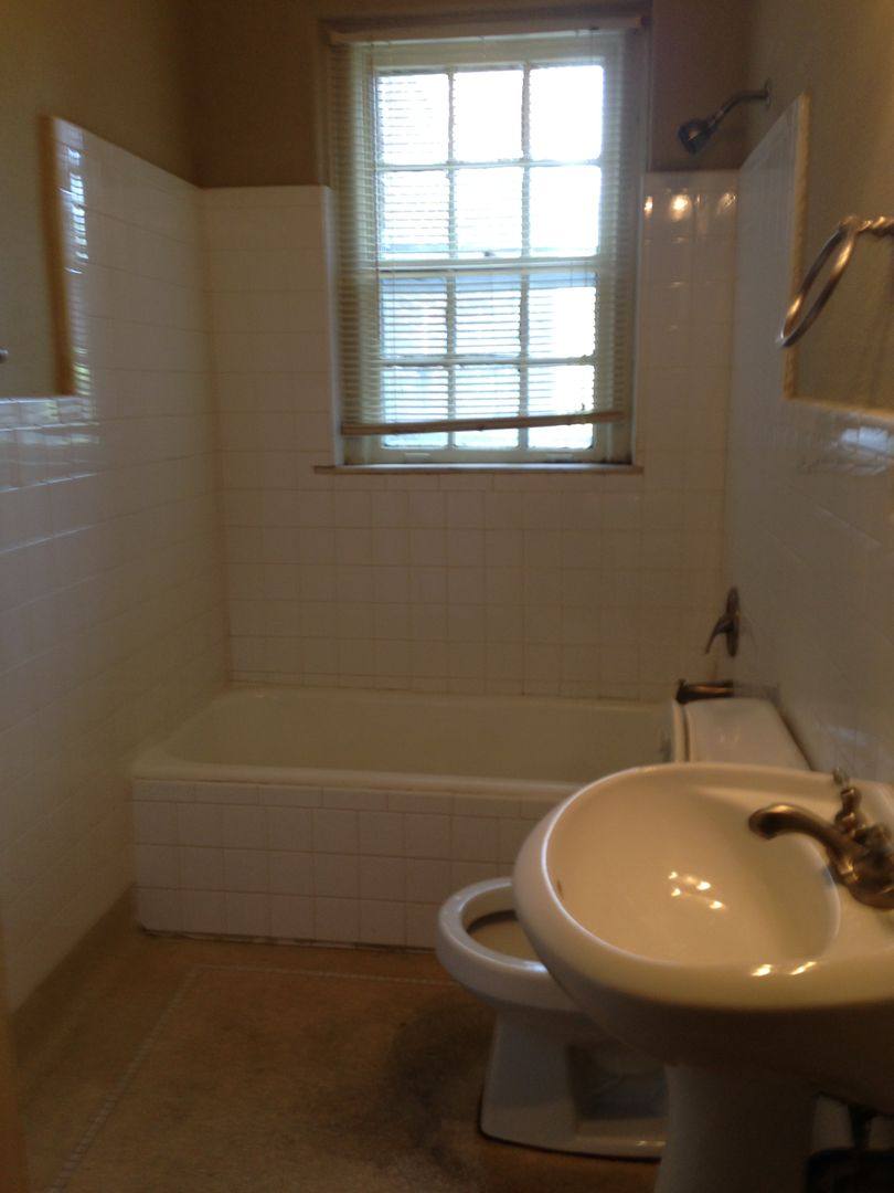 Apartment for rent at 1301 20th St S, Birmingham, AL 35205