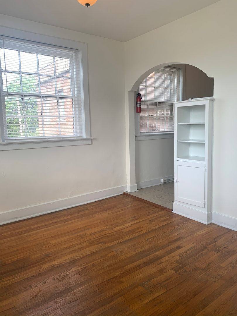 Apartment for rent at 1301 20th St S, Birmingham, AL 35205