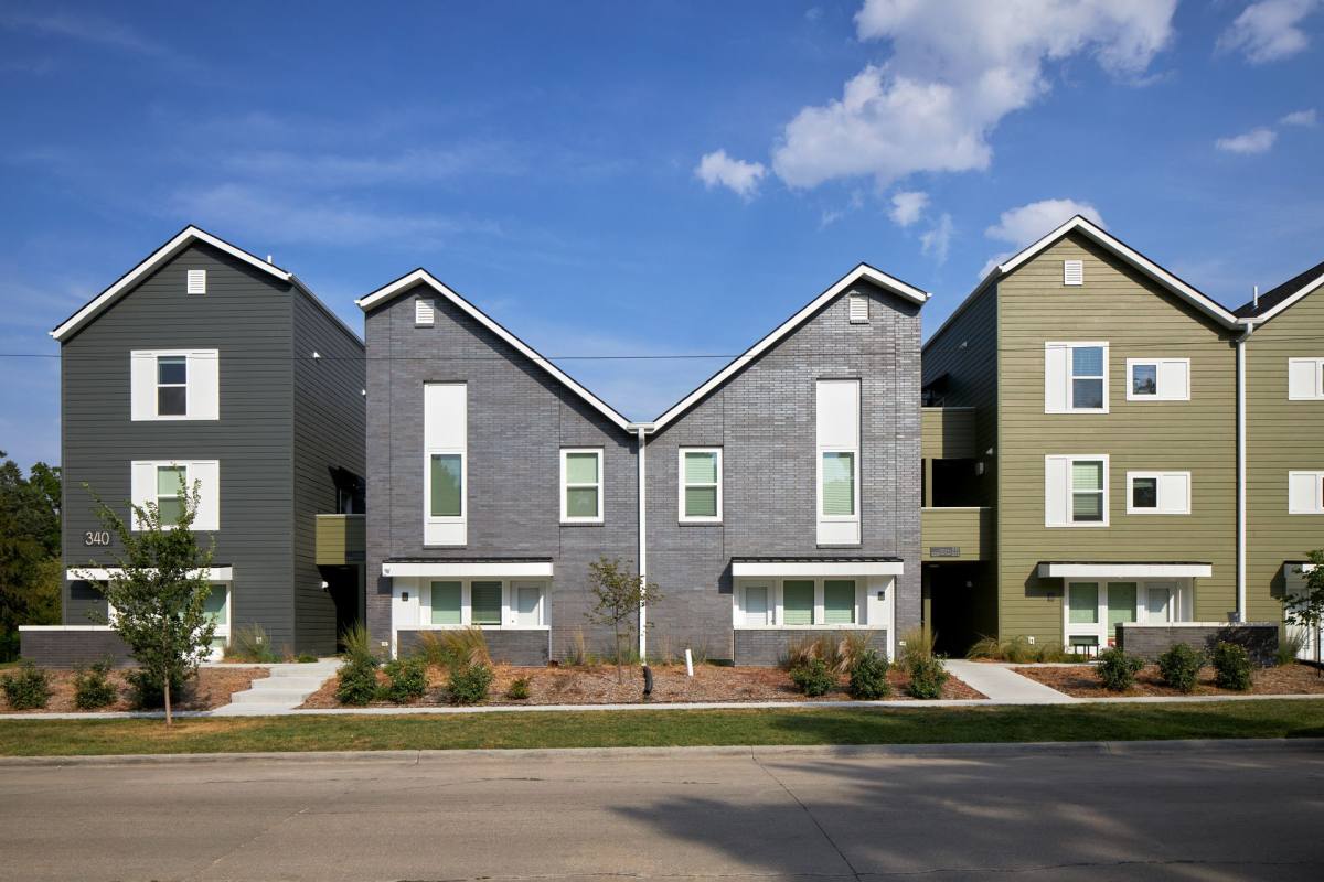 Apartment for rent at 400 N 36th St, Lincoln, NE 68503