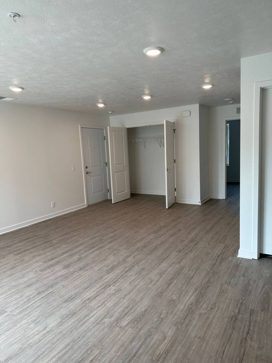 Apartment for rent at 400 N 36th St, Lincoln, NE 68503