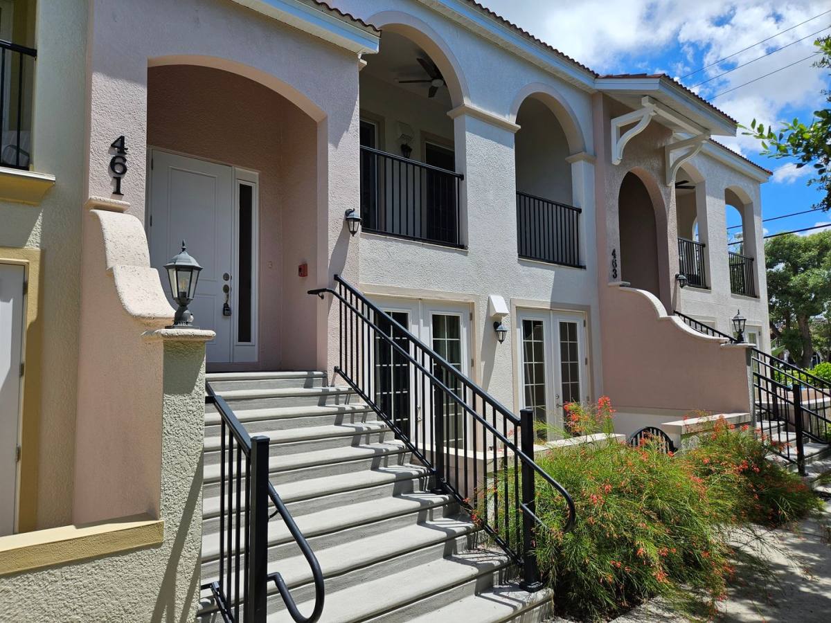 Condo for rent at 461 S Nokomis Ave, Venice, FL 34285