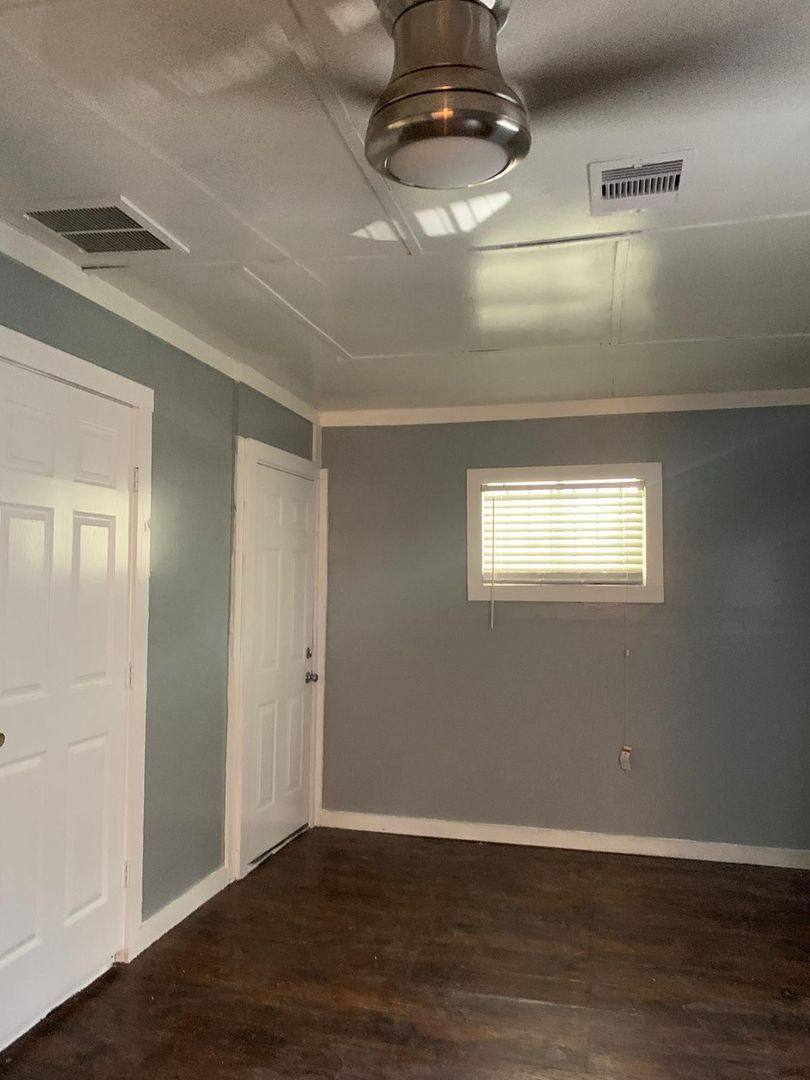 House for rent at 10106 Sierra Dr, Houston, TX 77051