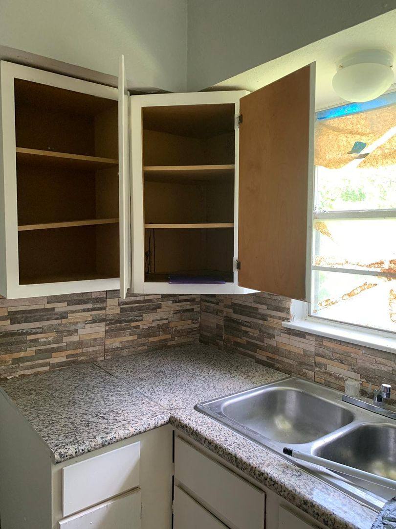 House for rent at 10106 Sierra Dr, Houston, TX 77051