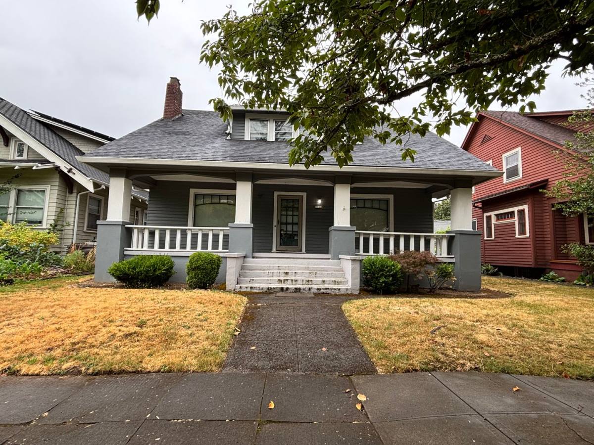House for rent at 5334 NE Mallory Ave, Portland, OR 97211