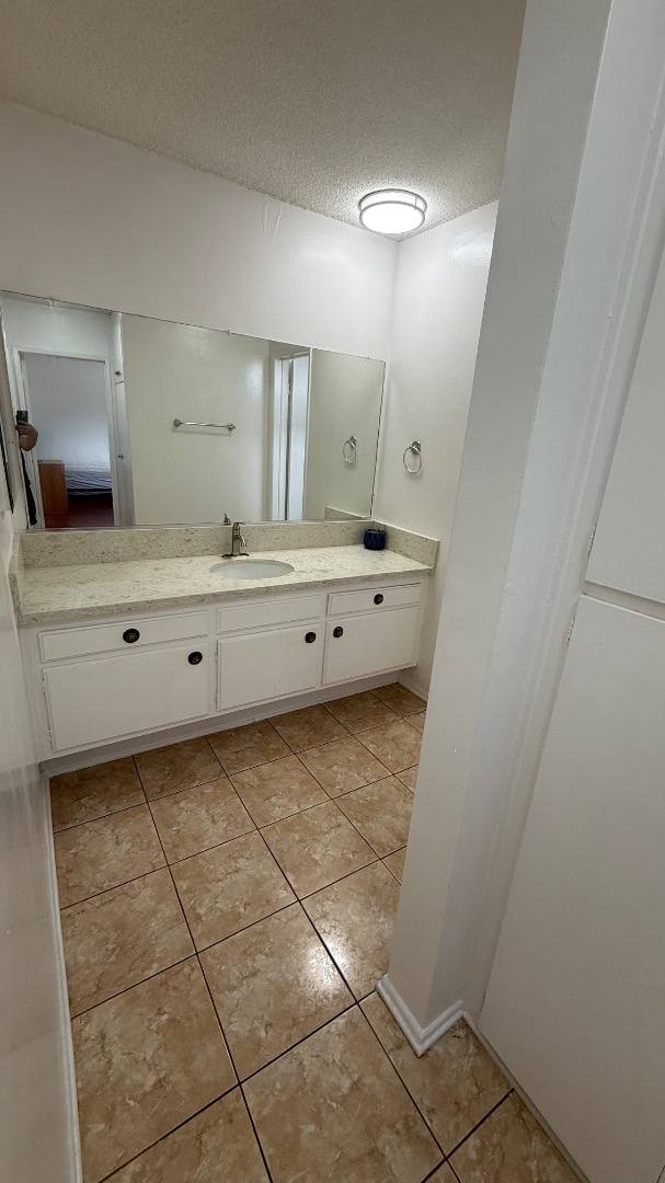 Apartment for rent at 803 W 30th St #19, Los Angeles, CA 90007