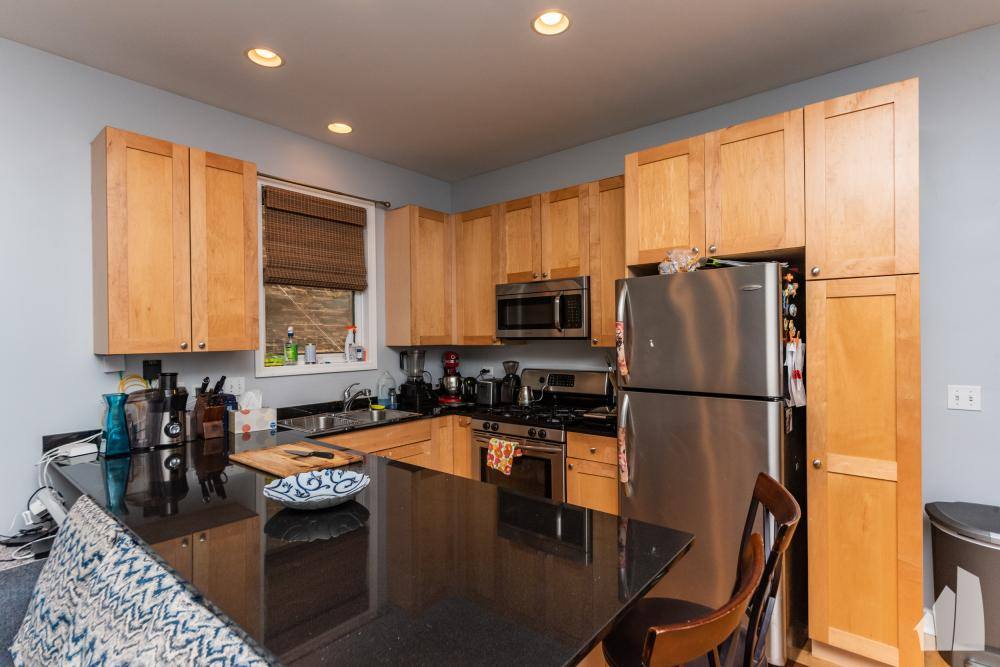 Apartment for rent at 2043 W Erie #2E, Chicago, IL 60612