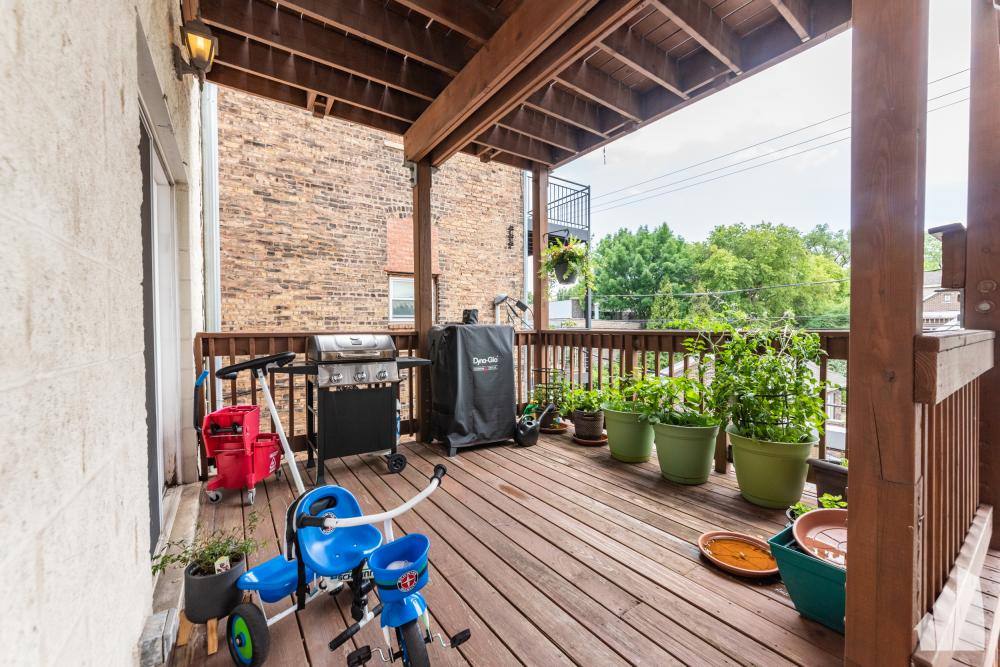 Apartment for rent at 2043 W Erie #2E, Chicago, IL 60612