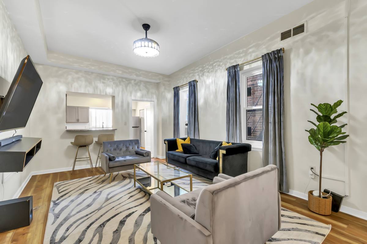Apartment for rent at 810 N Broadway, Baltimore, MD 21205