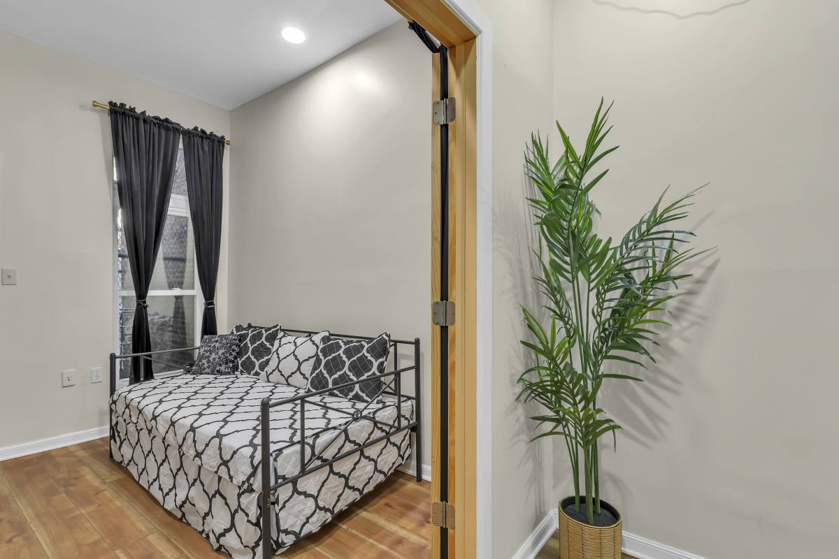 Apartment for rent at 810 N Broadway, Baltimore, MD 21205