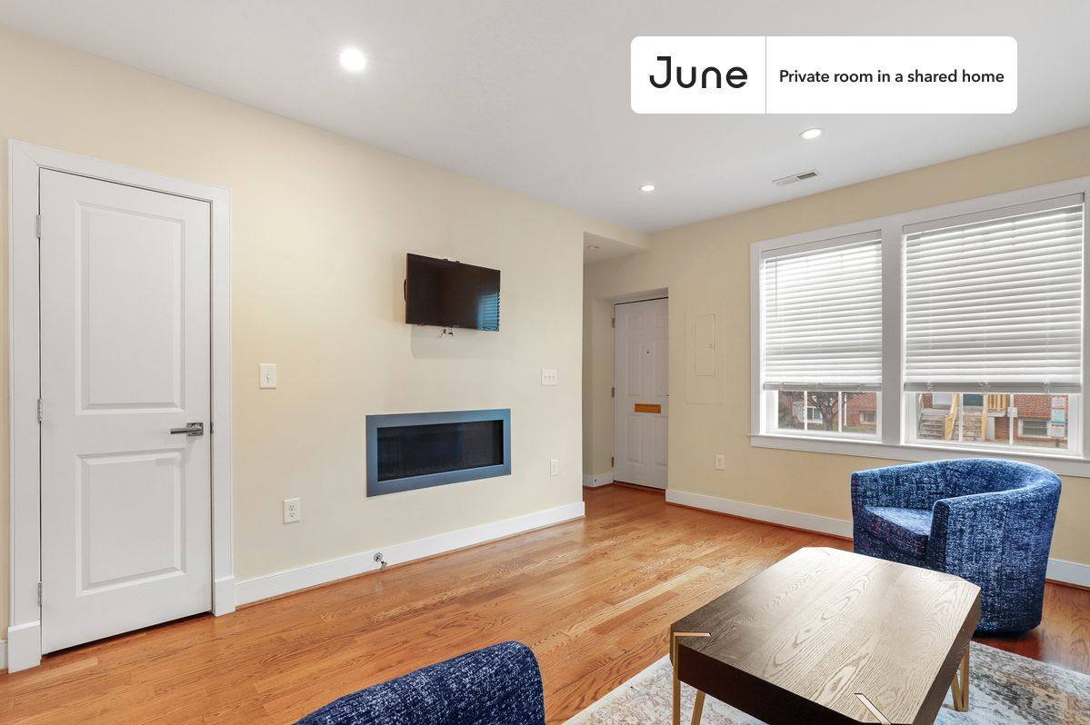 Apartment for rent at 1845 Burke St #C, Washington, DC 20003