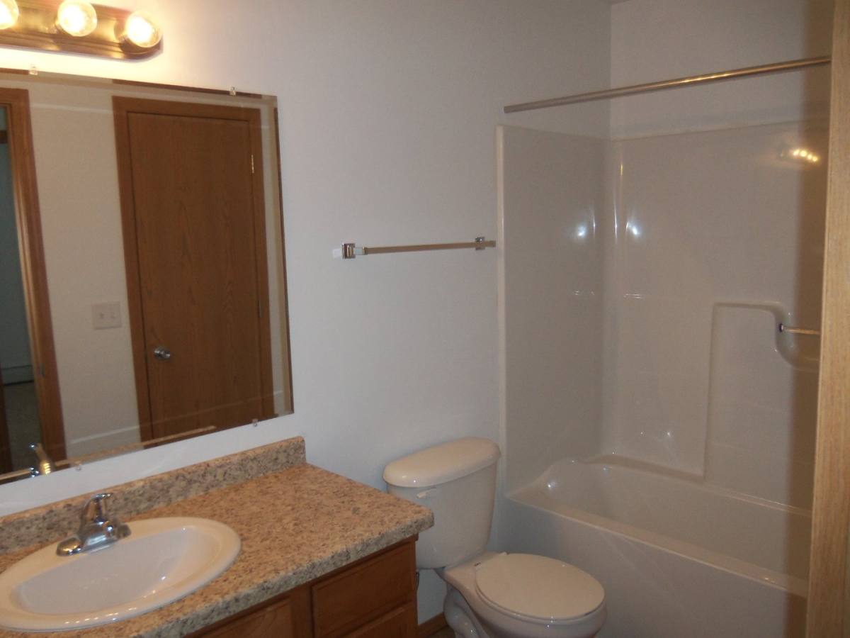 Apartment for rent at 111-127 Lamplighter Dr, Kaukauna, WI 54130