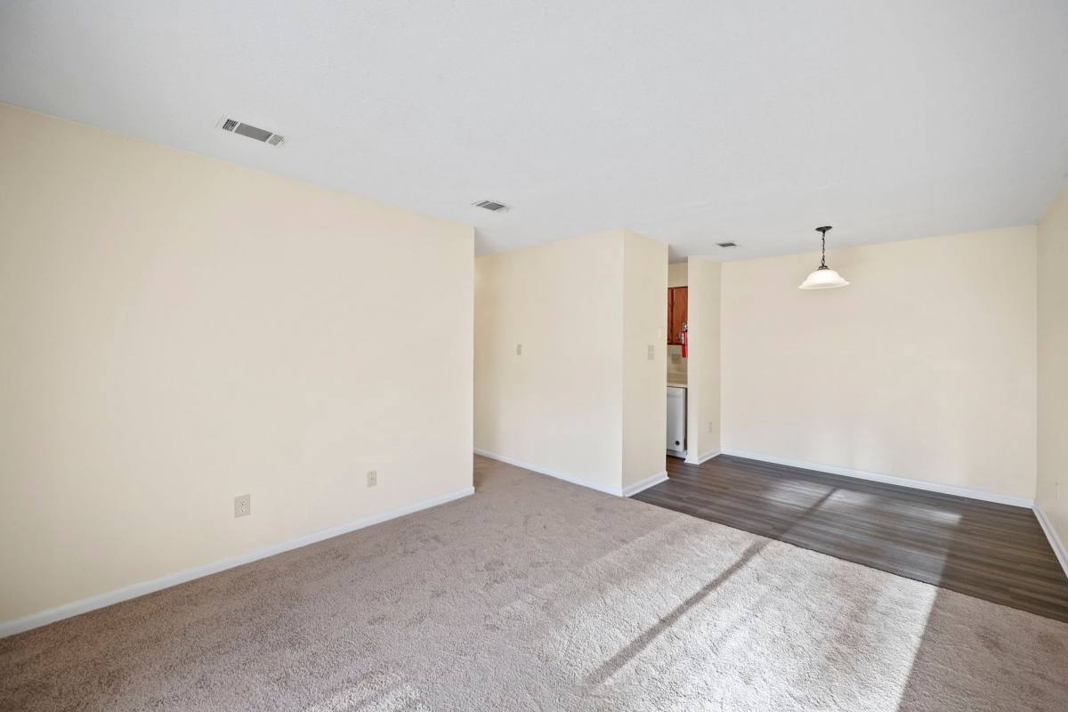 Apartment for rent at 208 N Georgia Ave, Chesnee, SC 29323