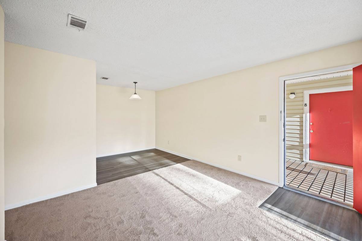 Apartment for rent at 208 N Georgia Ave, Chesnee, SC 29323