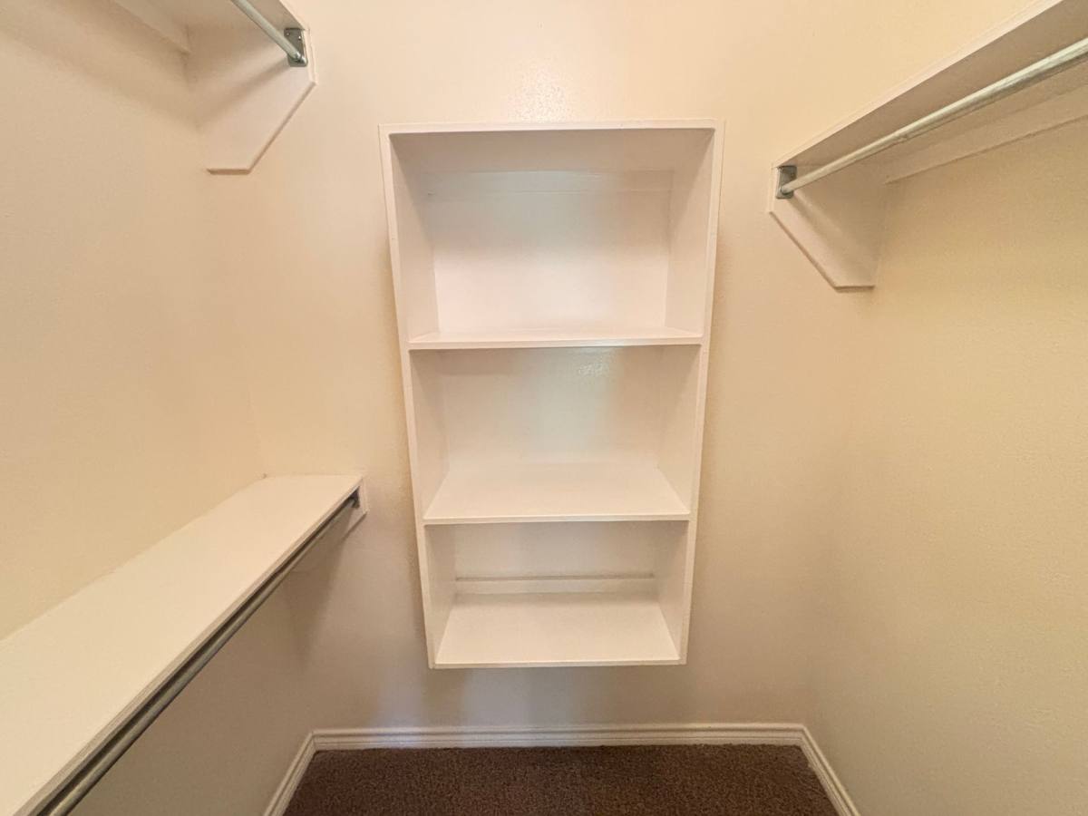 Apartment for rent at 2455 Montgomery Rd, Huntsville, TX 77340