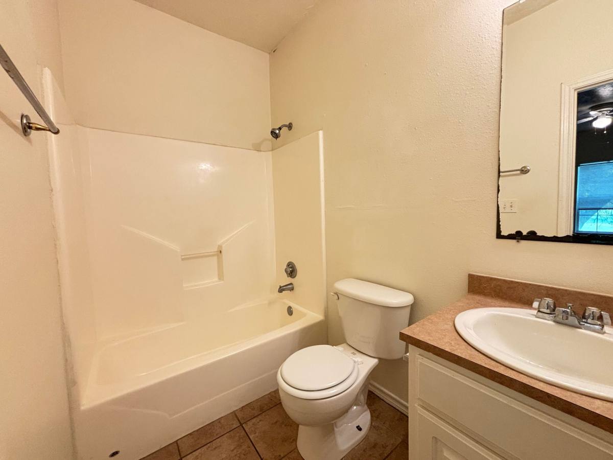 Apartment for rent at 2455 Montgomery Rd, Huntsville, TX 77340