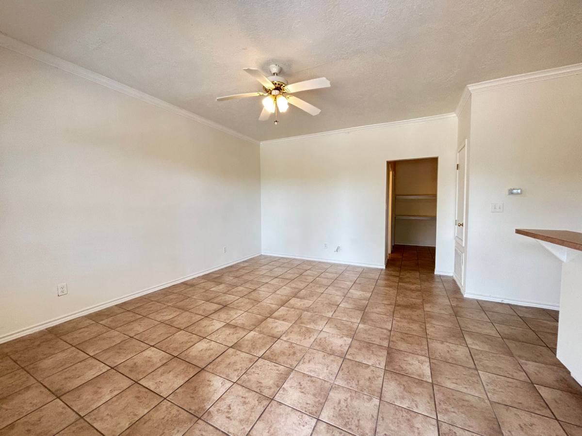 Apartment for rent at 2455 Montgomery Rd, Huntsville, TX 77340