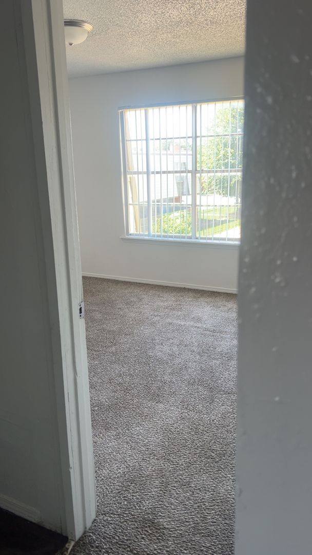 Townhouse for rent at 2600 W I 240 Service Rd, Oklahoma City, OK 73159