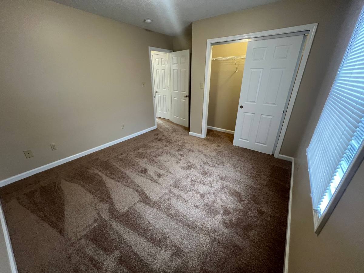 Apartment for rent at 102 Gables Place, Bridgeport, WV 26330