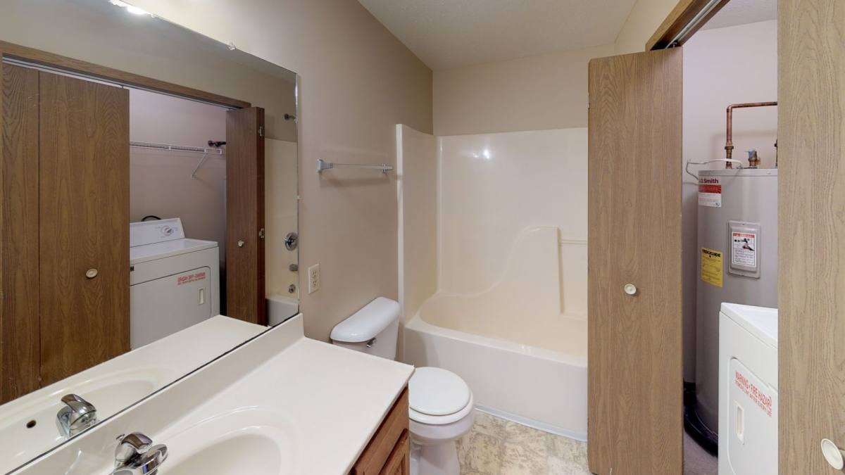 Apartment for rent at 102 Gables Place, Bridgeport, WV 26330