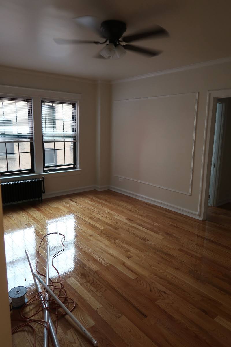 Apartment for rent at 426 W Briar Place, Chicago, IL 60657