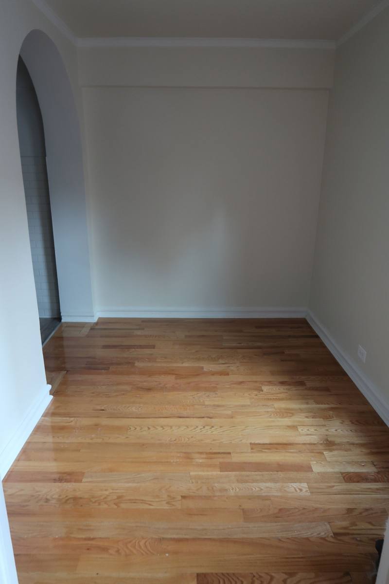Apartment for rent at 426 W Briar Place, Chicago, IL 60657