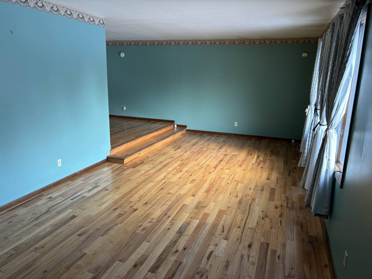 House for rent at 721 Trenton St, Crown Point, IN 46307