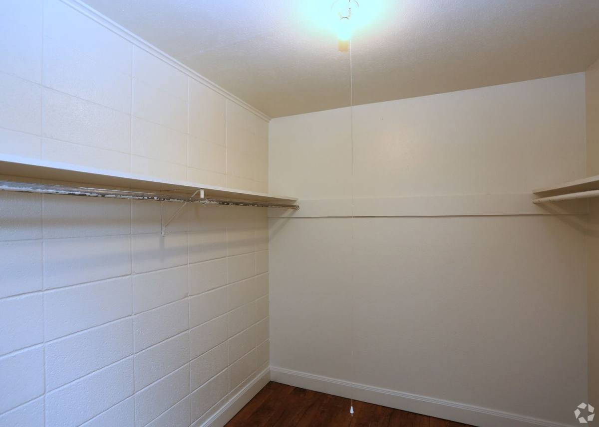 Apartment for rent at 2724 Robinson Dr, Waco, TX 76706