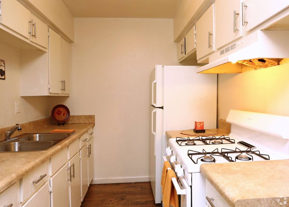 Apartment for rent at 2724 Robinson Dr, Waco, TX 76706