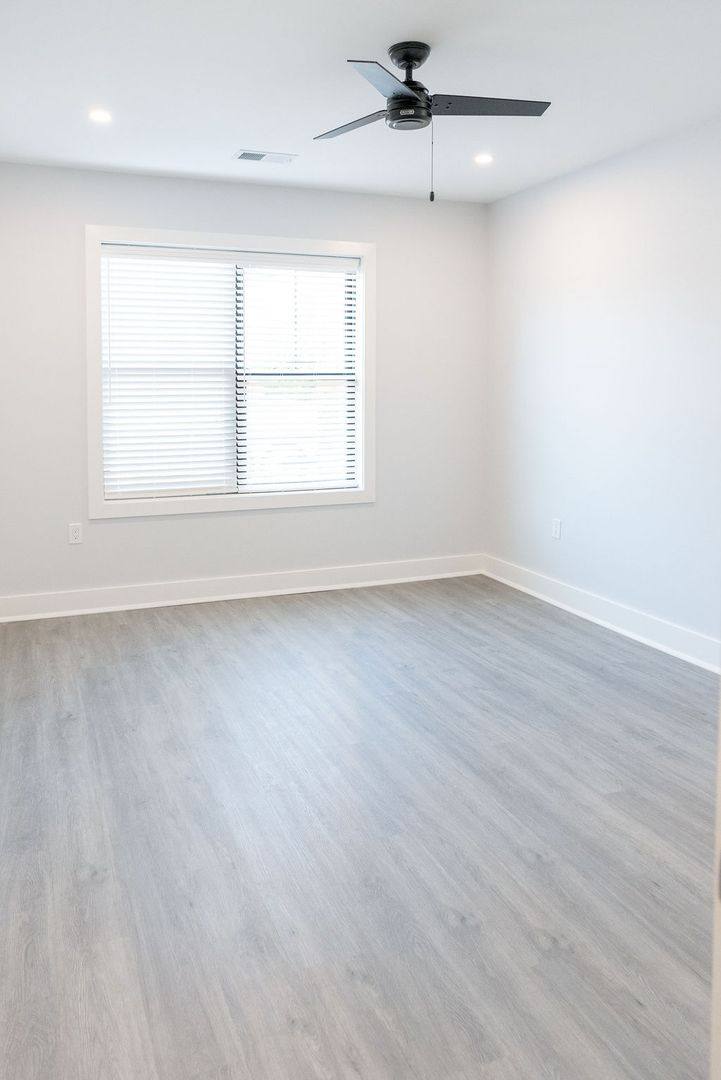 Apartment for rent at 282 S Ave, Fanwood, NJ 07023