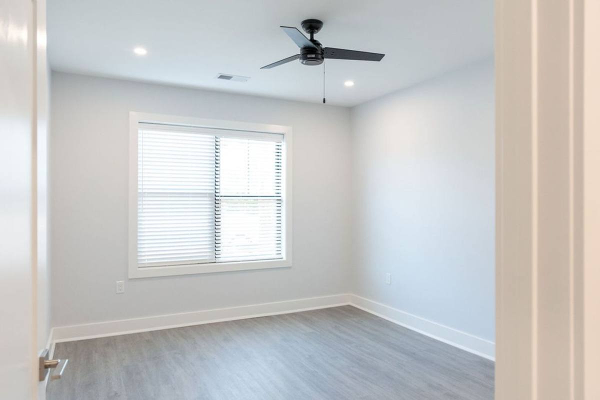 Apartment for rent at 282 S Ave, Fanwood, NJ 07023