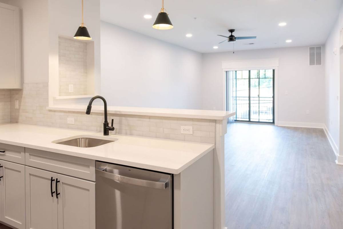 Apartment for rent at 282 S Ave, Fanwood, NJ 07023