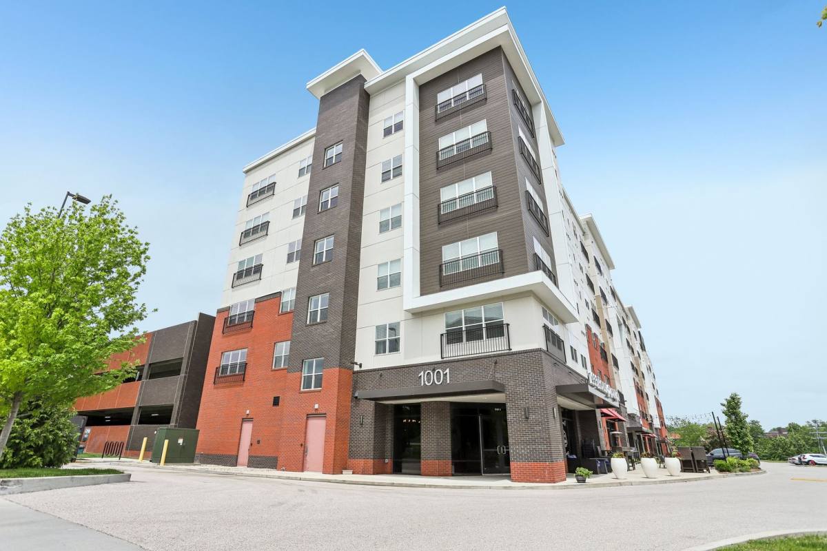 Apartment for rent at 1010 Enclave Blvd, Edwardsville, IL 62025