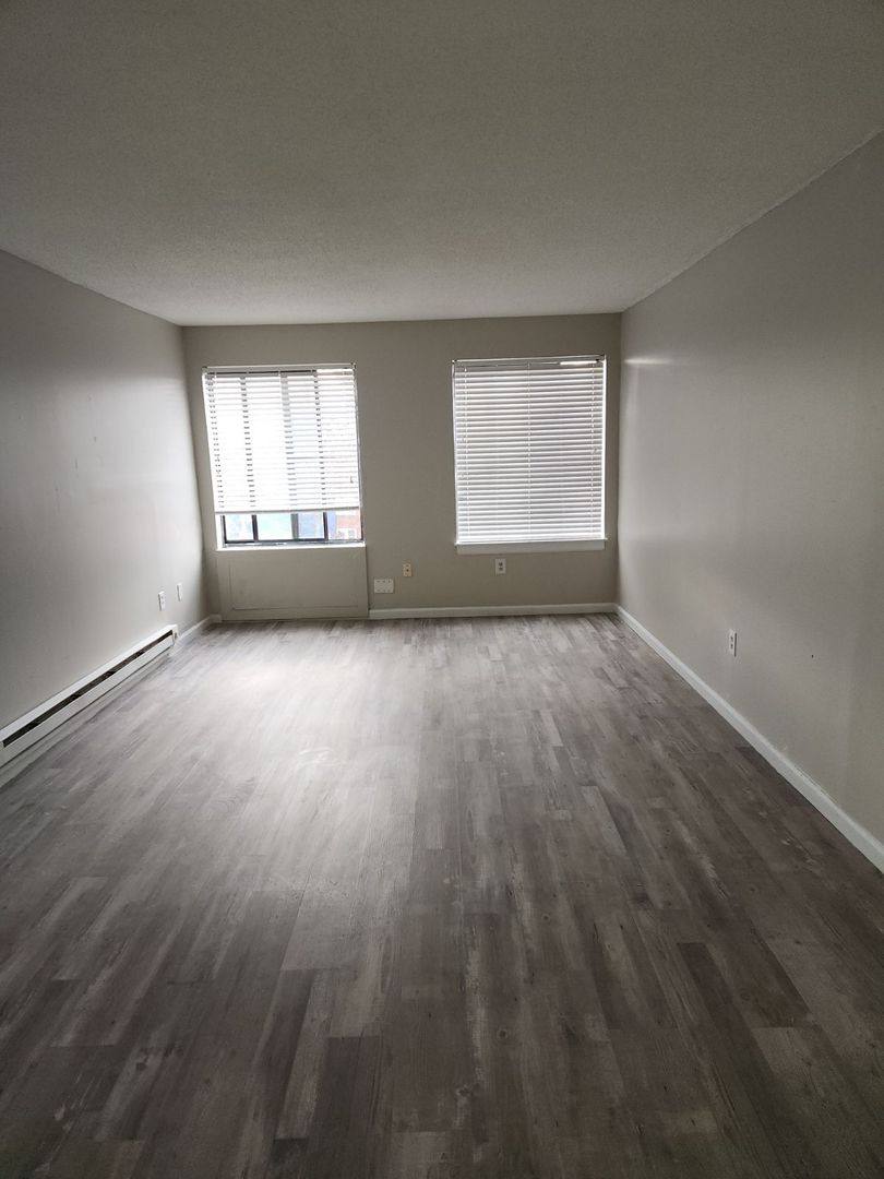 Apartment for rent at 66 Webster St, Hartford, CT 06114