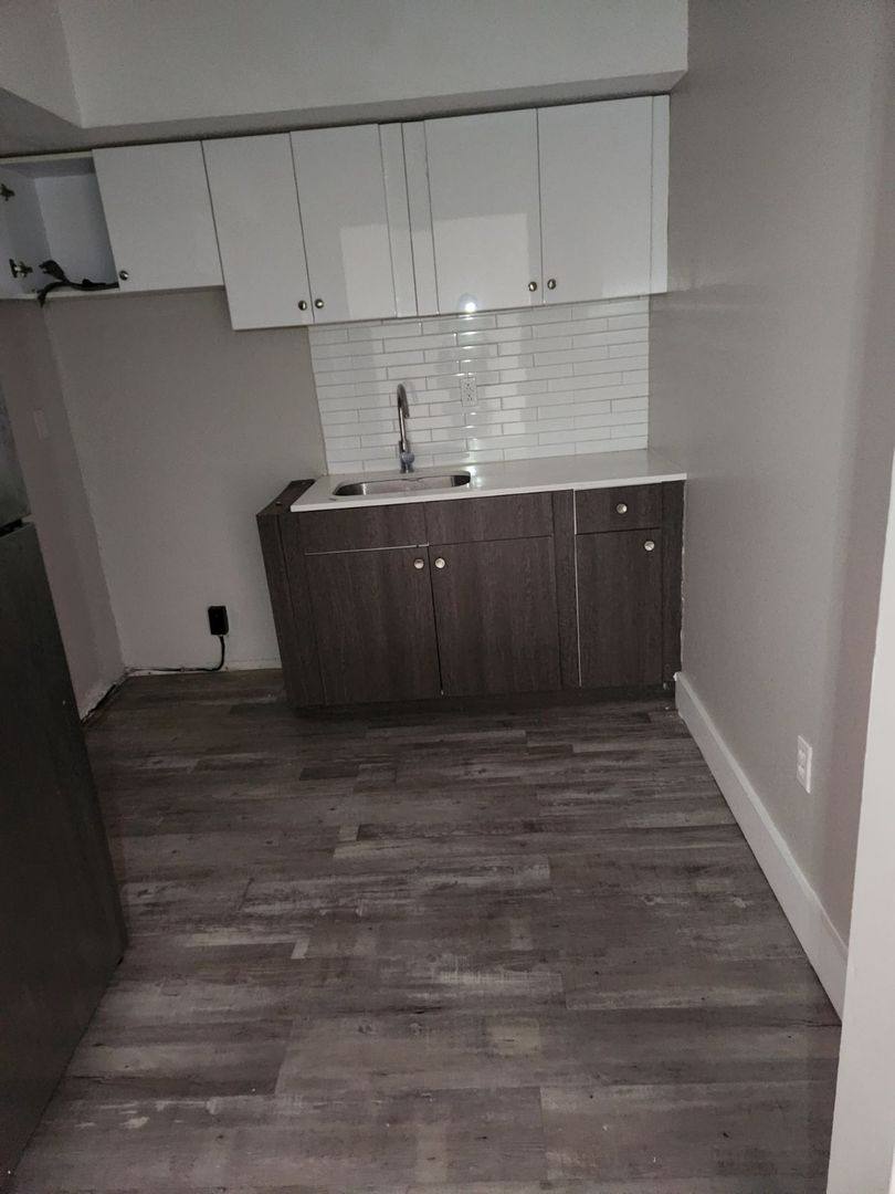 Apartment for rent at 66 Webster St, Hartford, CT 06114