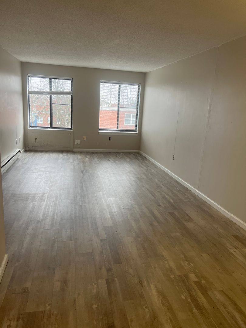 Apartment for rent at 66 Webster St, Hartford, CT 06114