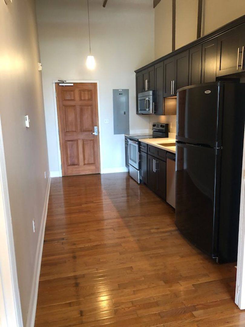 Apartment for rent at 232 E 11th St, Chattanooga, TN 37402