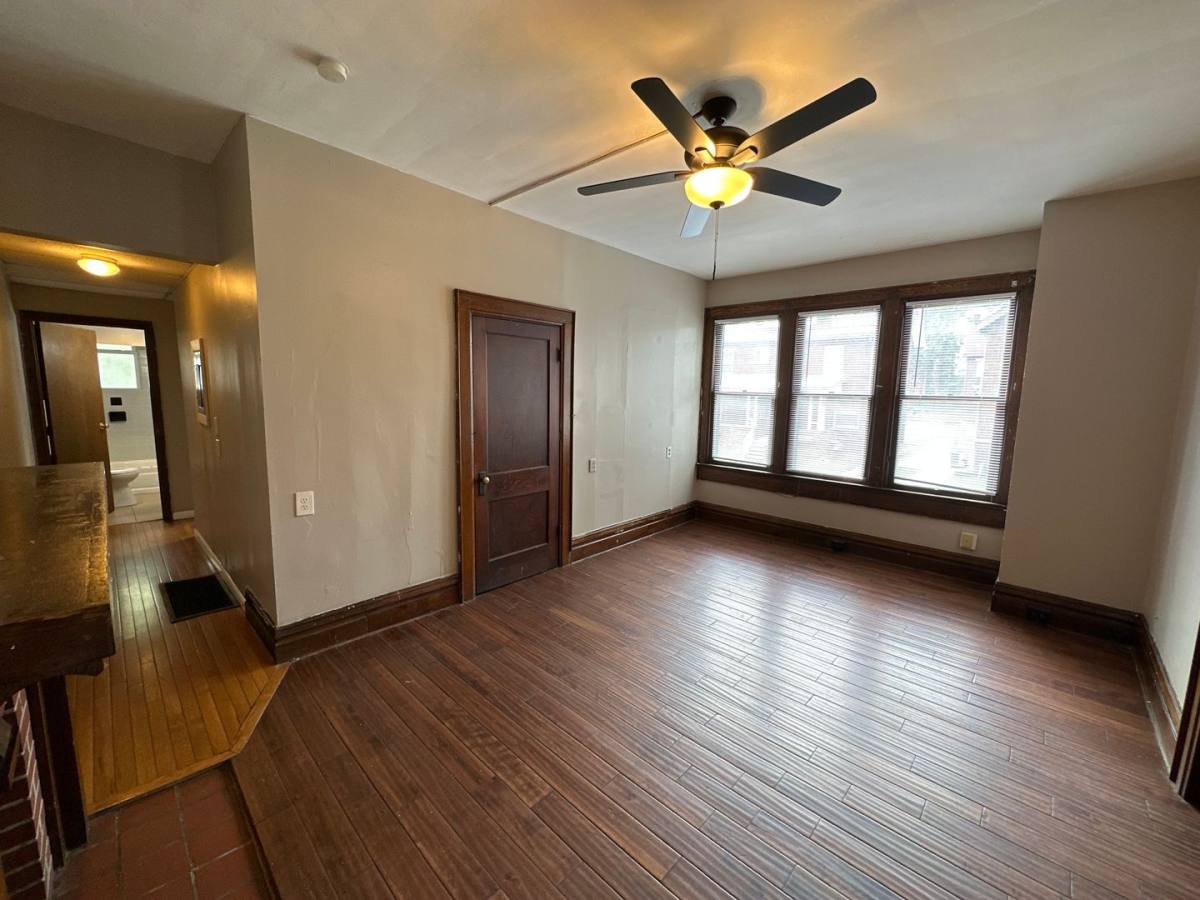 Apartment for rent at 1932-1934 Summit St, Columbus, OH 43201
