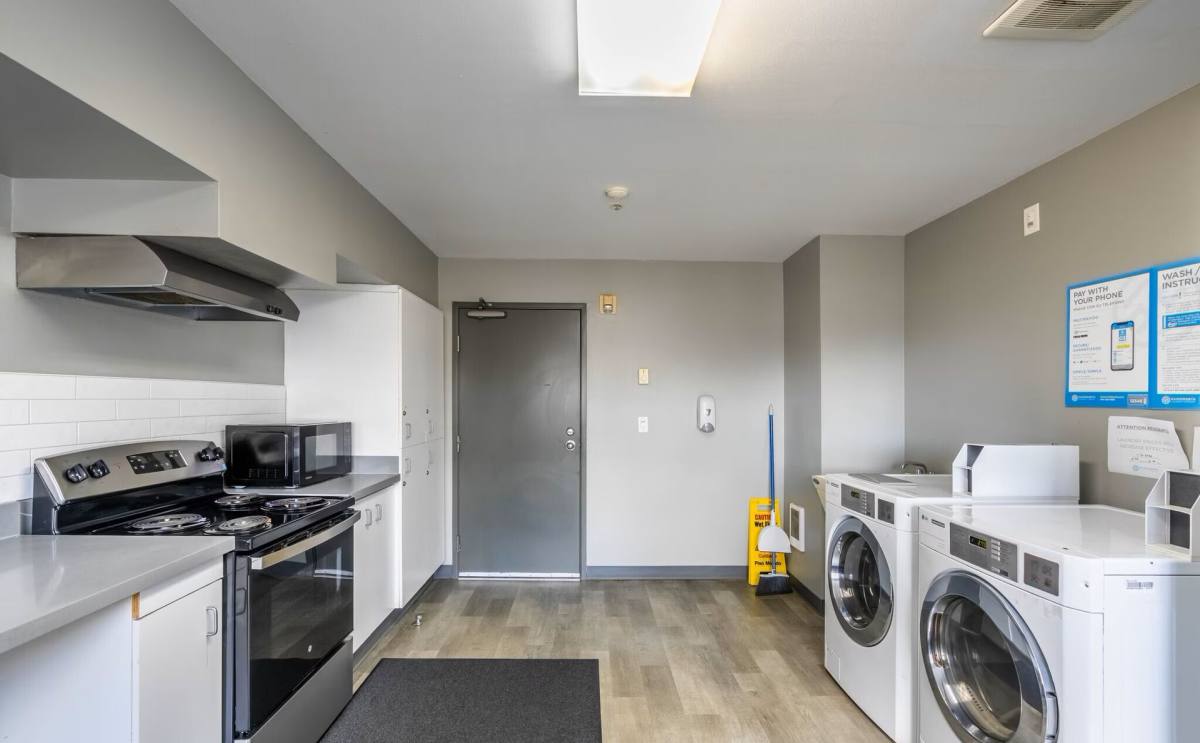 Apartment for rent at 4548 20th Ave NE, Seattle, WA 98105