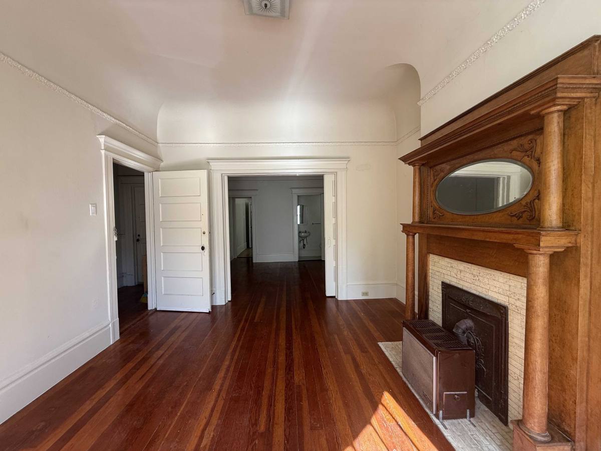 Apartment for rent at 542 Union St #1, San Francisco, CA 94133