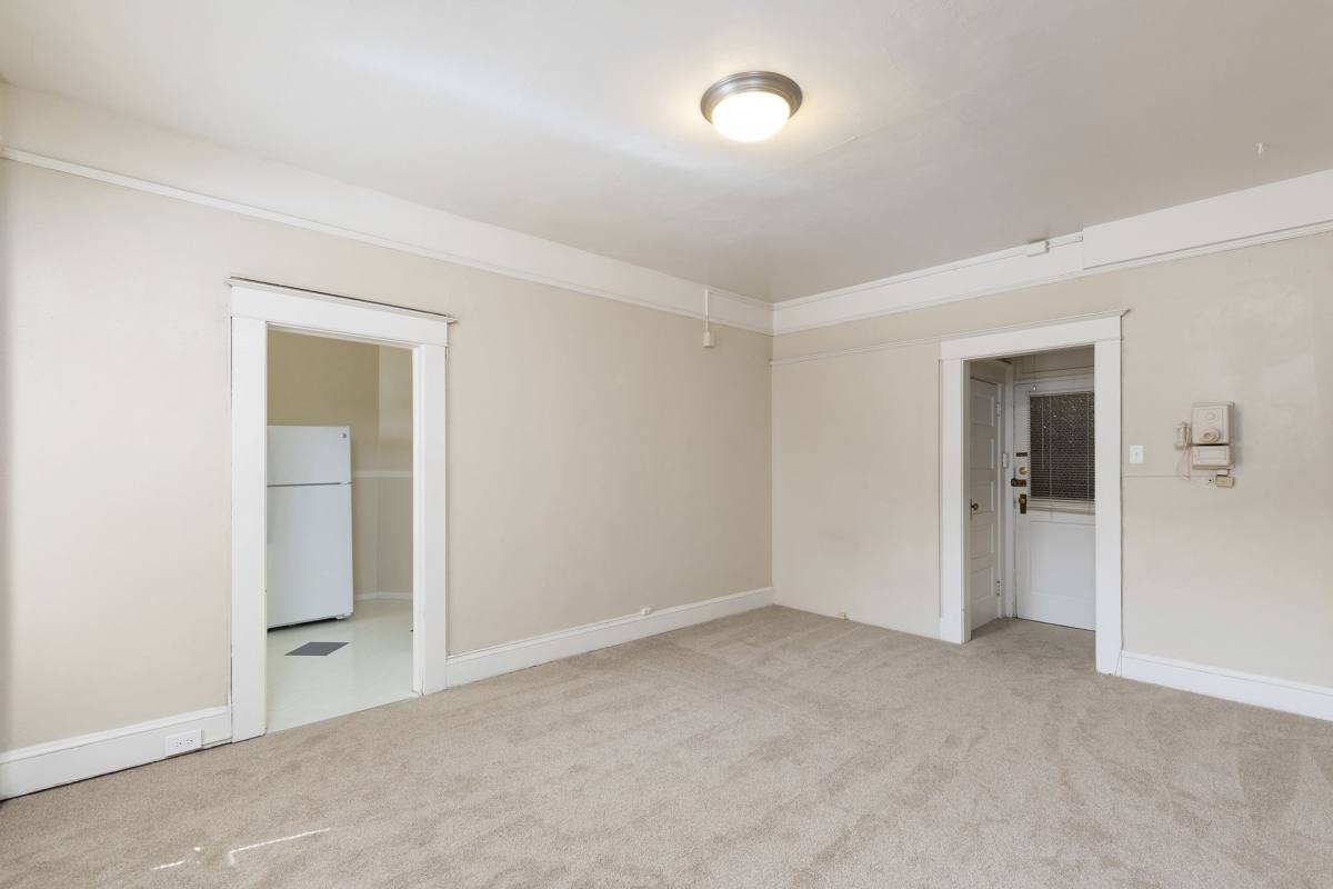 Apartment for rent at 760 SW Vista Ave, Portland, OR 97205