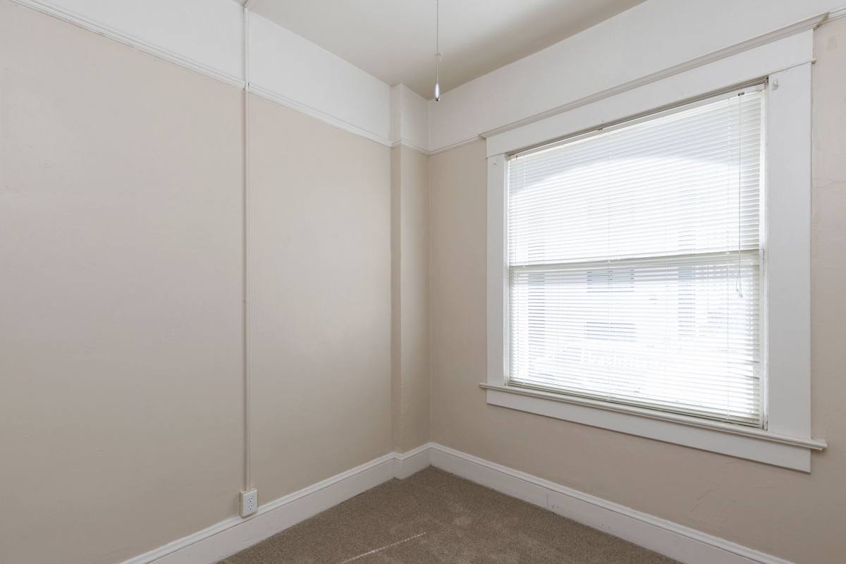 Apartment for rent at 760 SW Vista Ave, Portland, OR 97205