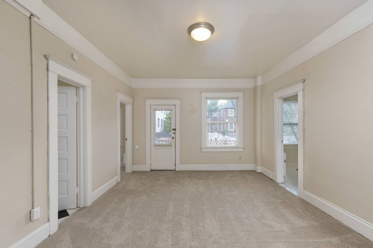 Apartment for rent at 760 SW Vista Ave, Portland, OR 97205