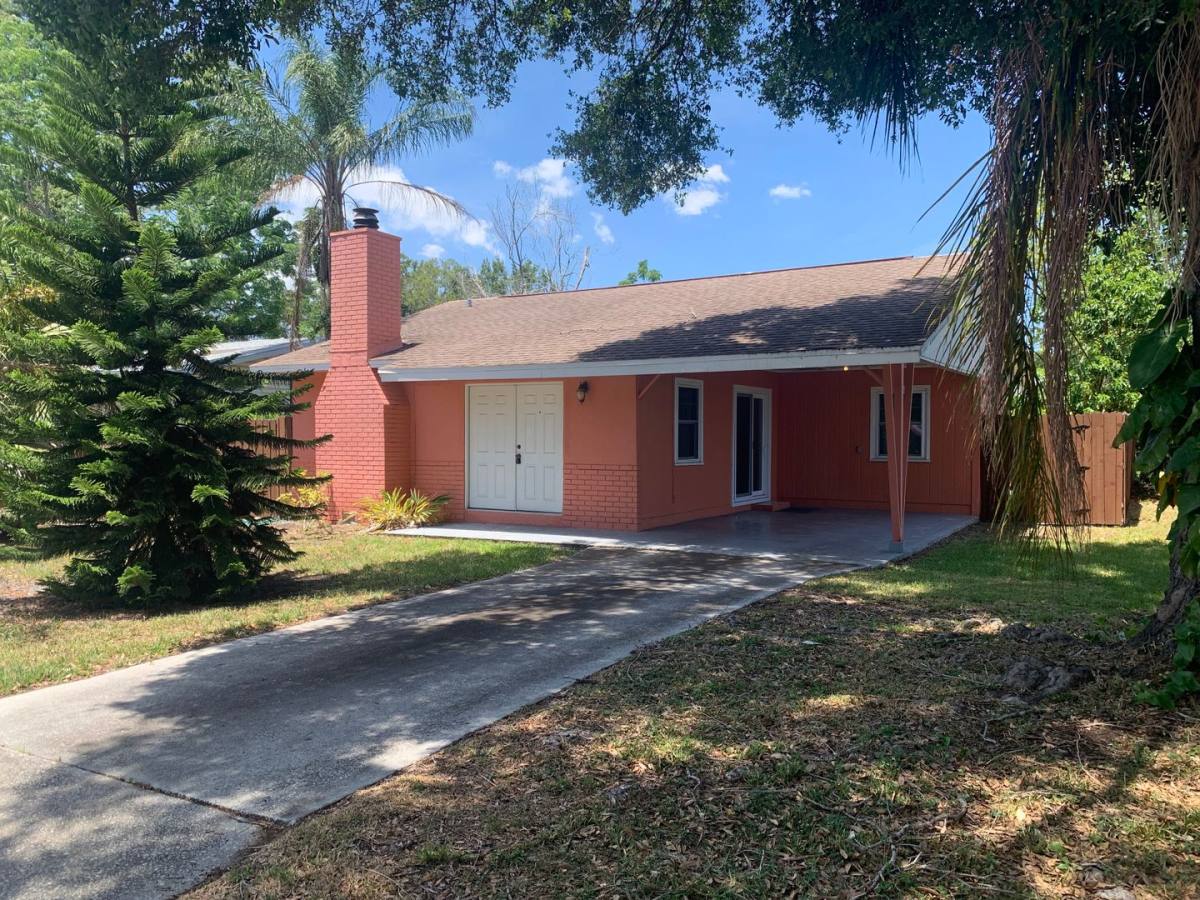 House for rent at 4003 40th Ave N, Saint Petersburg, FL 33714