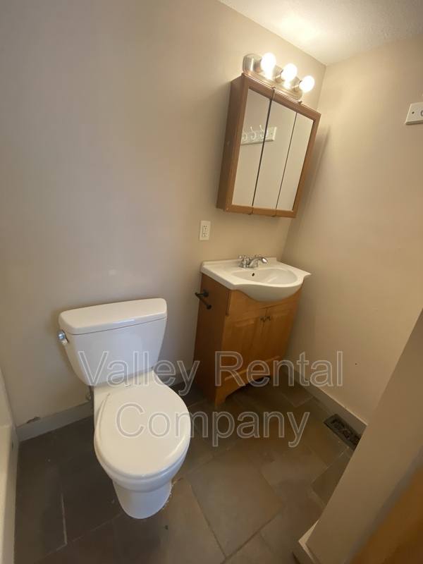 Apartment for rent at 46 Old Amherst Rd #2, Sunderland, MA 01375