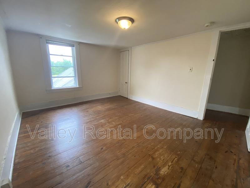 Apartment for rent at 46 Old Amherst Rd #2, Sunderland, MA 01375