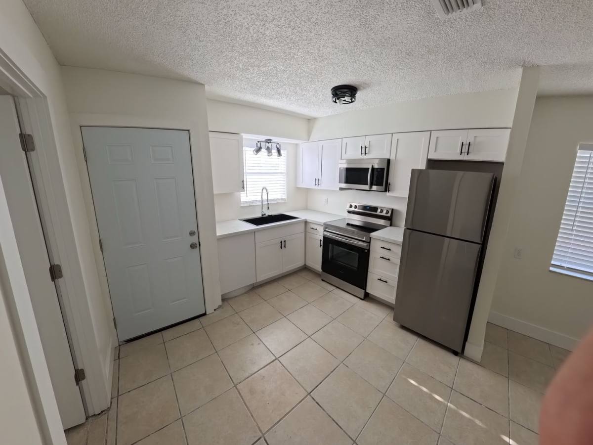 Apartment for rent at 500 89th Ave N, Saint Petersburg, FL 33702